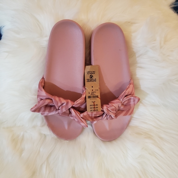 Pink Victoria secret women sandals - Picture 2 of 5